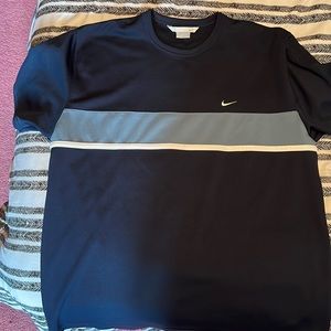 Mens Nike shirt
